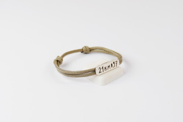 Bracelet "21km097" - Couleur Taupe